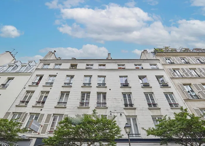 Apartment Center Of Paris By Studioprestige